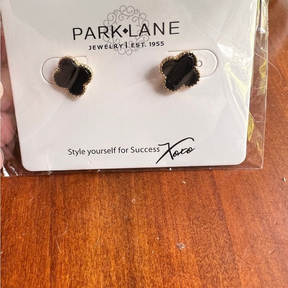 Lana Earrings - Black /Gold by Park Lane - Picture 5 of 6